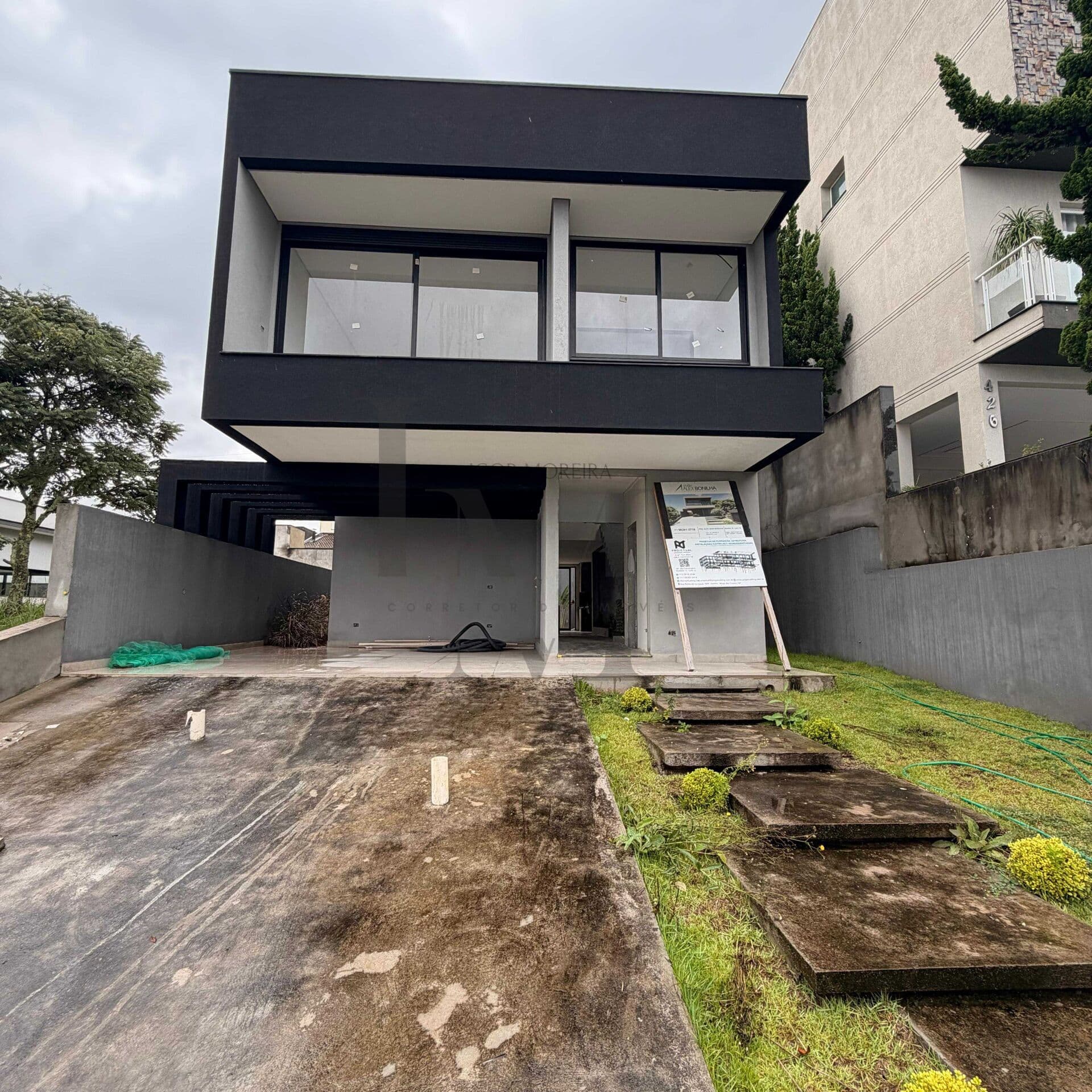 🏡 Casa Alto Padrão à Venda, Dentro do Condomínio Aruã Brisas