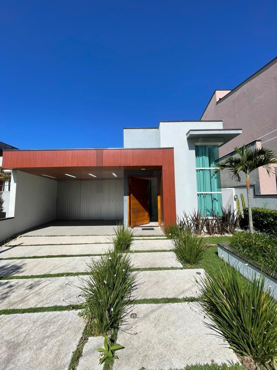 Casa Alto Padrão à Venda, Dentro do Condomínio Aruã Brisas