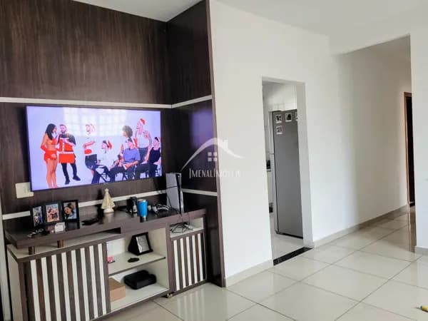 02 casas com entradas independentes, 374m² de área construída em lote de 360m²