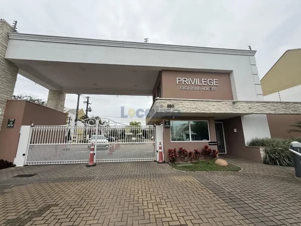 Sobrado em Canoas - Estância Velha