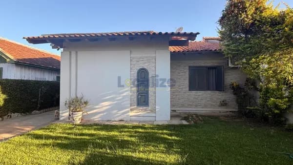 Casa de 3 dormitórios sendo um suíte no bairro Fátima em Canoas