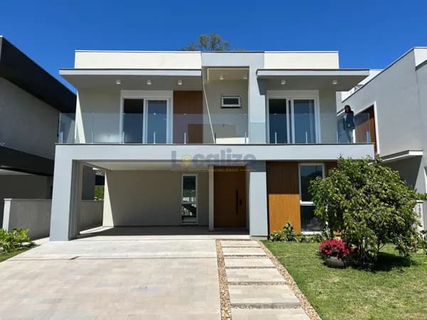 Sobrado em Nova Santa Rita - Centro