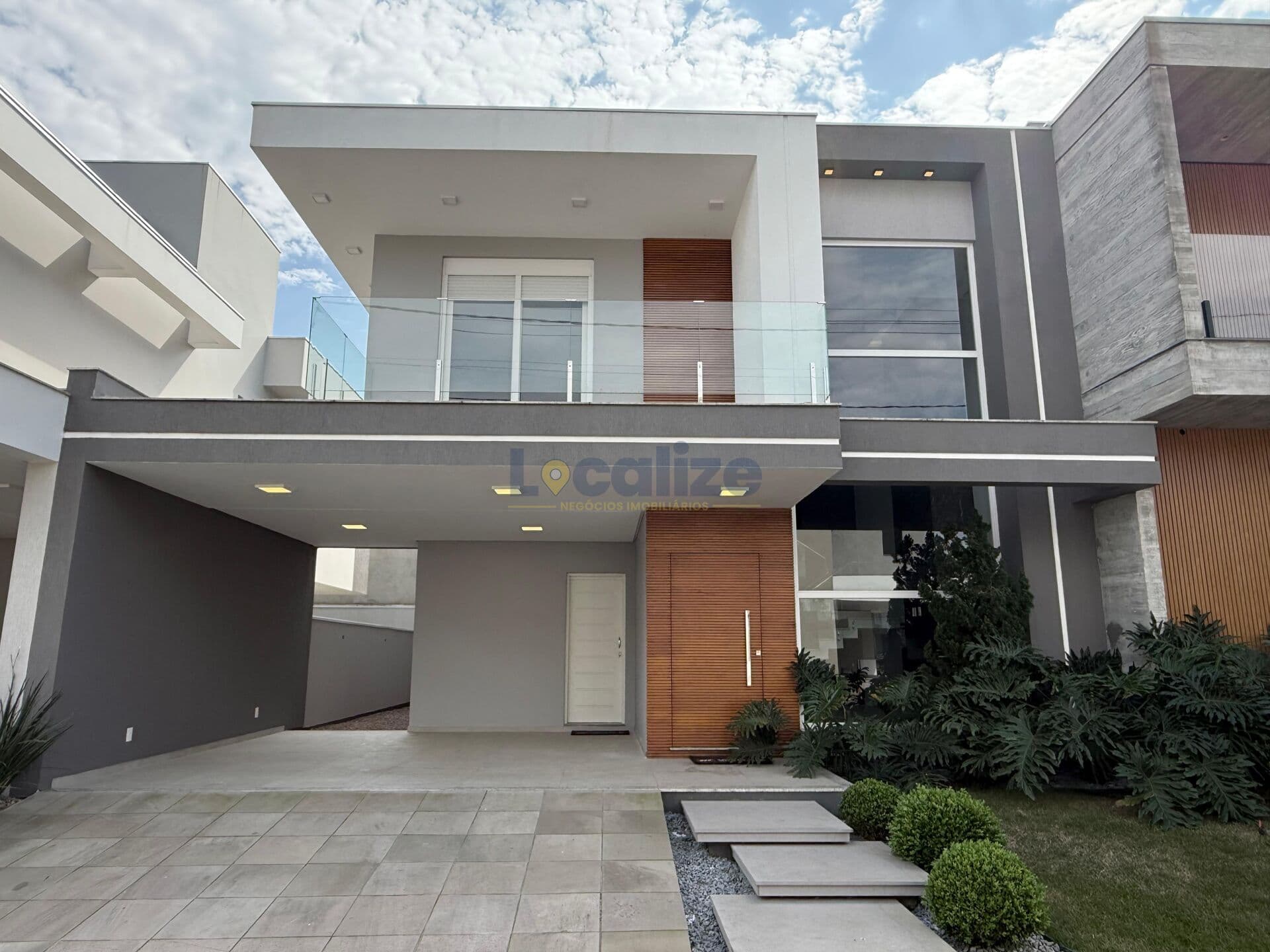 Casa de Condomínio em Canoas - Igara