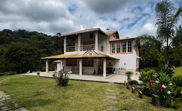 Casa em Cunha - Centro