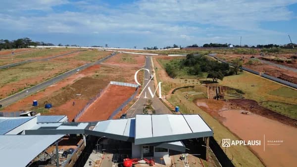 Lote à Venda no Condomínio Villaggio Engordadouro em Jundiaí/SP