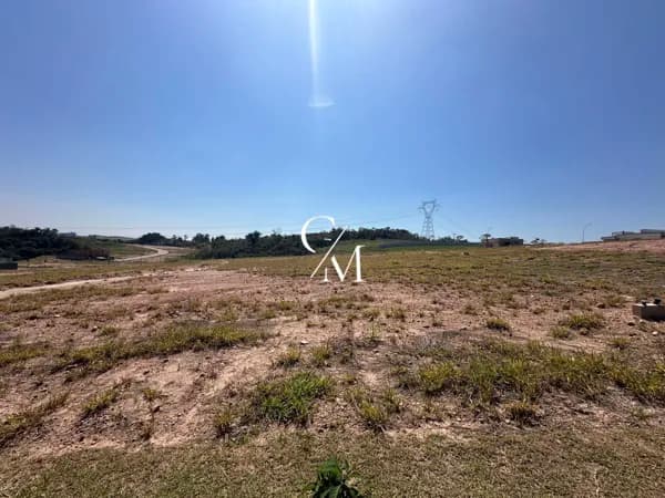 Terreno à Venda em Condomínio Portal dos Lagos em Jundiaí/SP