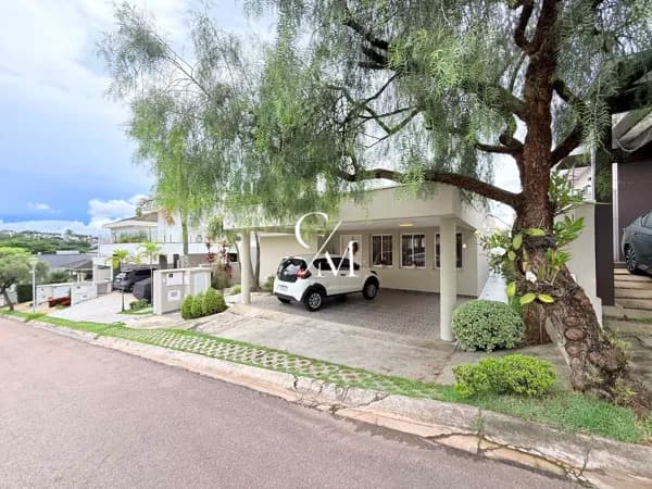 Casa Térrea à Venda no Condomínio Bosque dos Jatobás – Jundiaí