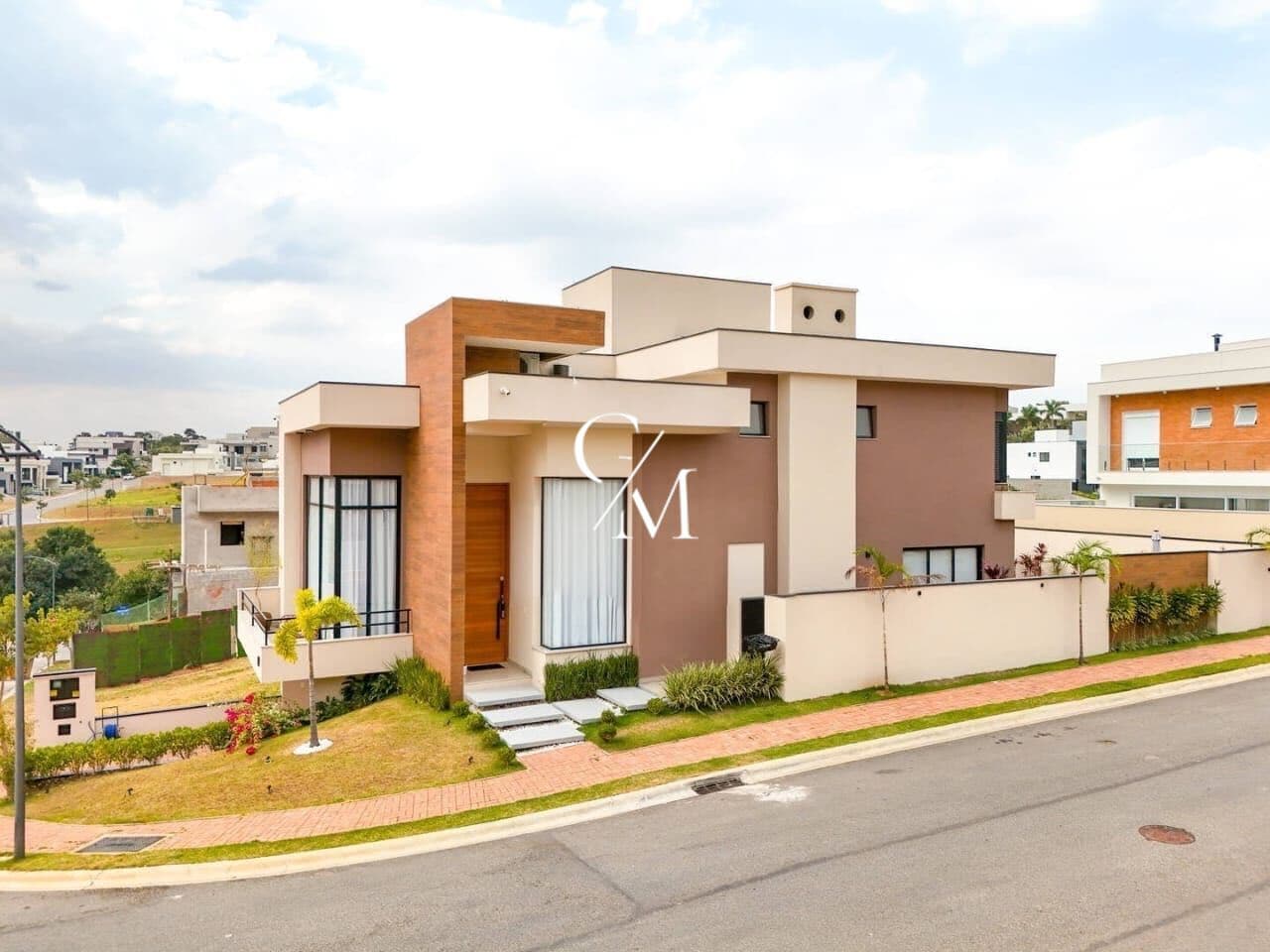 Casa de Esquina à Venda no Condomínio Brisas Jundiaí