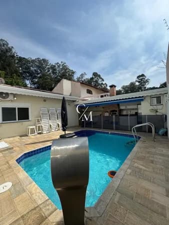 Casa térrea à venda no bairro Parque da Represa — conforto, privacidade e excelente infraestrutura.