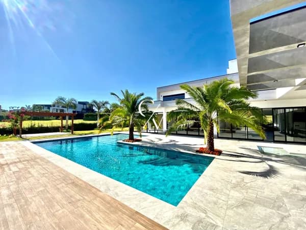Casa à Venda no Condomínio Portal Japy Golf Club em Cabreúva/SP