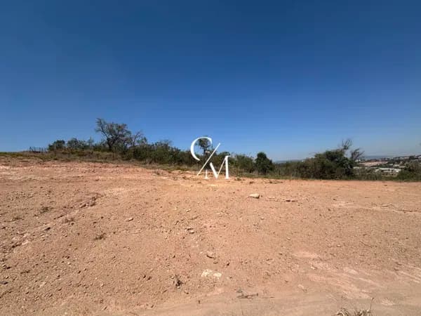 Terreno à Venda no Condomínio Portal dos Lagos | Bairro Corrupira – Jundiaí/SP