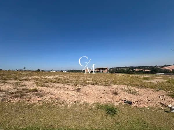 Terreno à Venda em Condomínio Portal dos Lagos em Jundiaí/SP