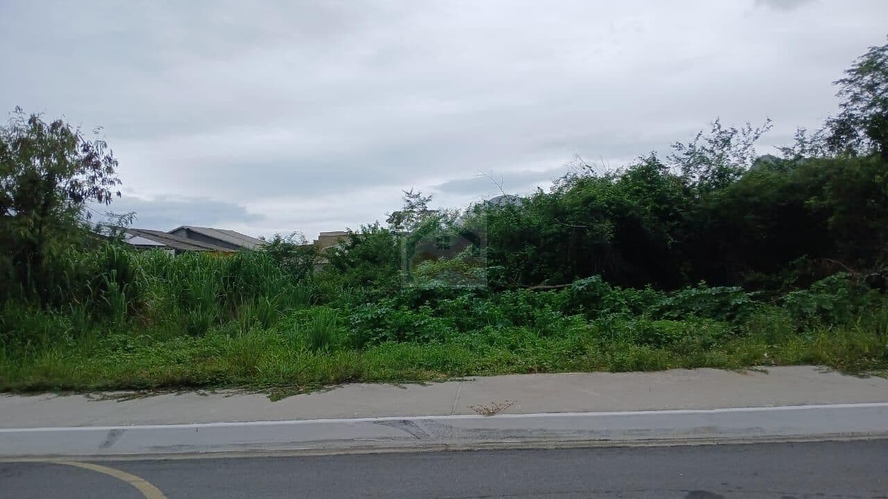 Terreno Multifamiliar à Venda | Estrada dos Nascidos – Itaipuaçu | R$ 250 mil