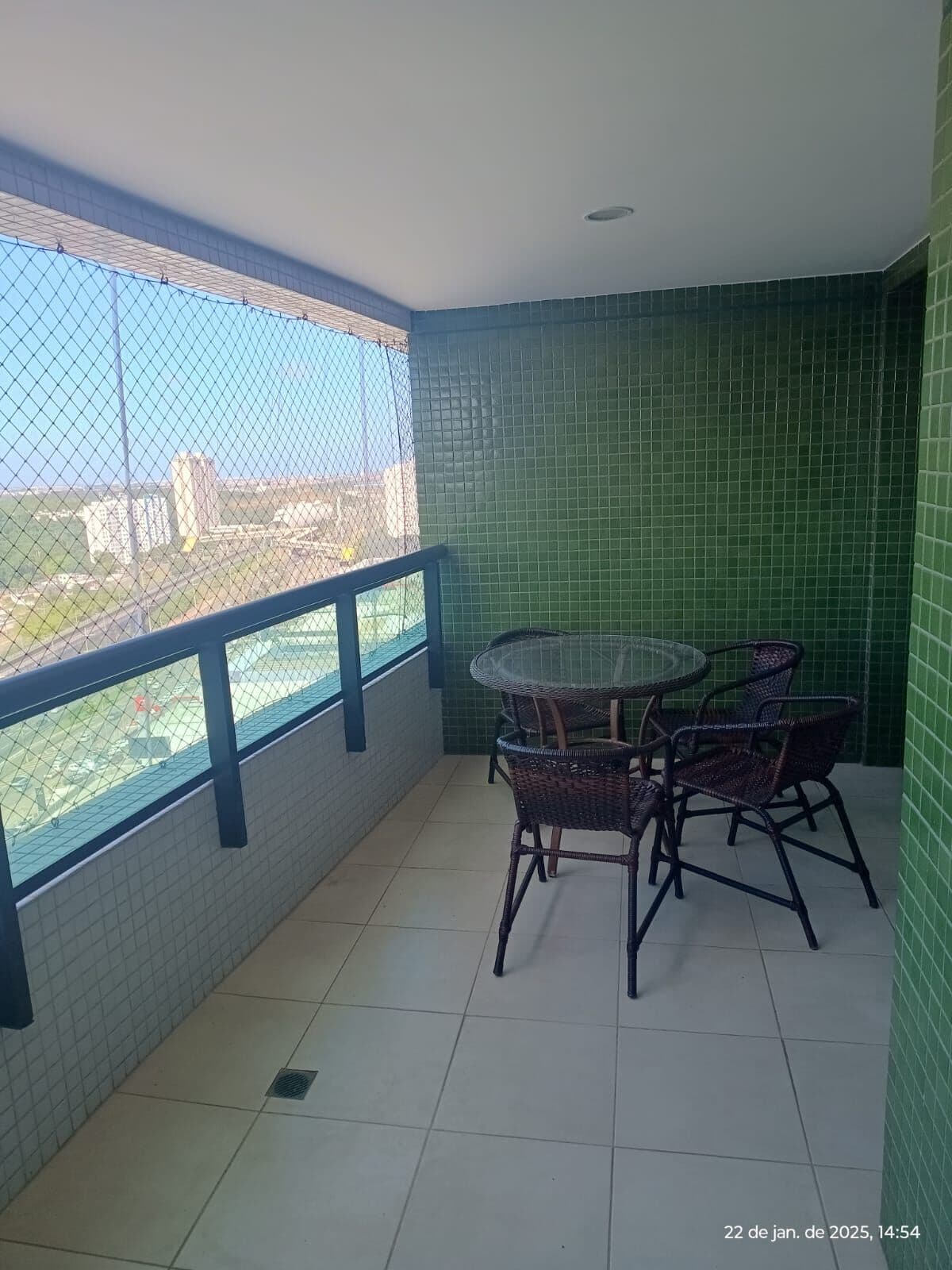 Apartamento 1/4 à Venda no Condomínio Manhattan – Andar Alto – Patamares, Salvador-BA