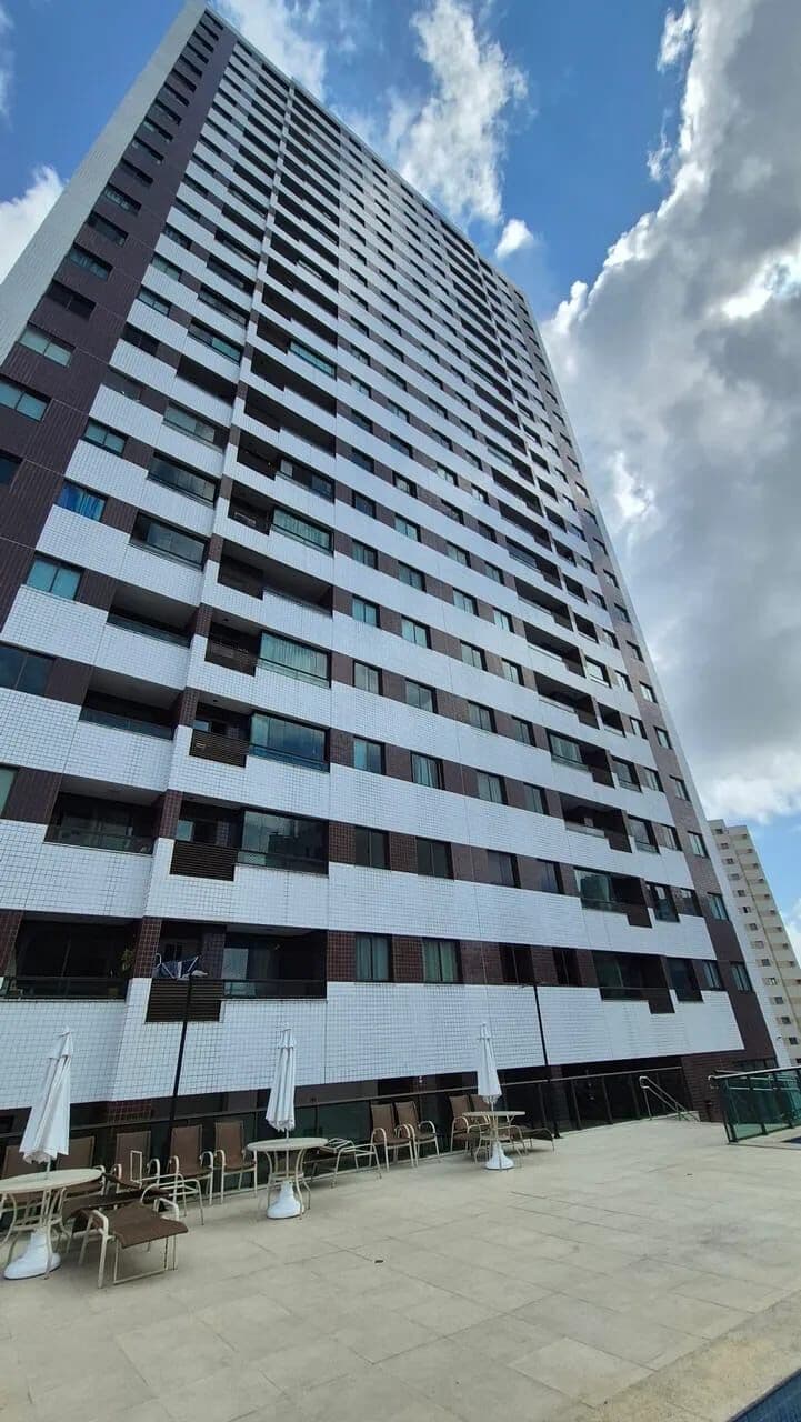Apartamento 2/4 no Edfício Singullare Igautemi em Parque Bela Vista, Salvador/BA