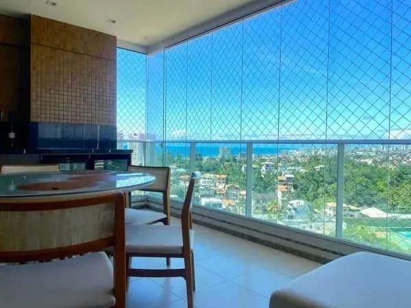 Apartamento 2/4 com Gabinete , Vista Mar ,Próximo ao Colégio Marista .