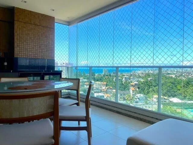 Apartamento 2/4 com Gabinete , Vista Mar ,Próximo ao Colégio Marista .