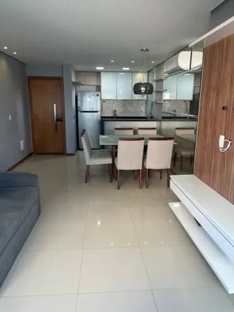 Apartamento 2/4 com infraestrutura completa e 2 vagas de garagem em Armação, Salvador/BA