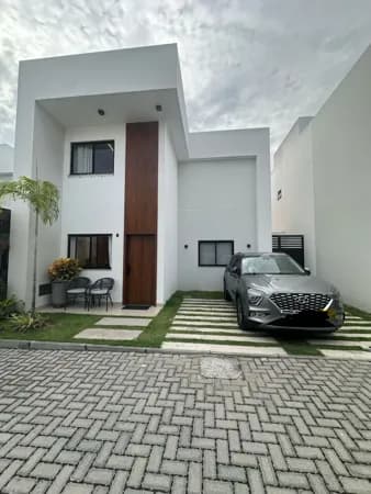 Casa 4/4 em Condomínio Alto Padrão em Vilas do atlântico, Lauro de Freitas/BA