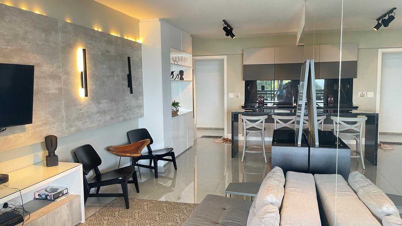 Terrazzo Rio Vermelho 1/4 ,Pé na areia, 60m² com varanda.