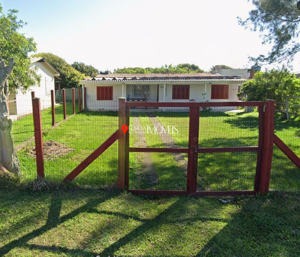 CASA COM ANEXO EM BALNEÁRIO PINHAL – R$ 142.000,00