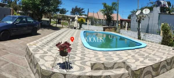 DUAS CASAS NO MESMO PÁTIO COM PISCINA – R$ 226.000,00