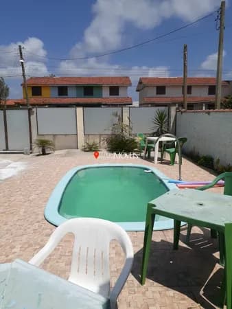 LINDA CASA COM PISCINA NO CENTRO DE BALNEÁRIO PINHAL – R$ 250.000,00