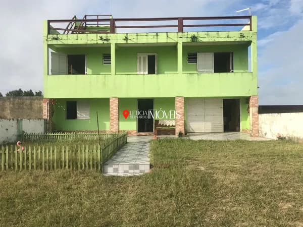Sobrado Maravilhoso com Vista para o Mar – Balneário Pinhal
