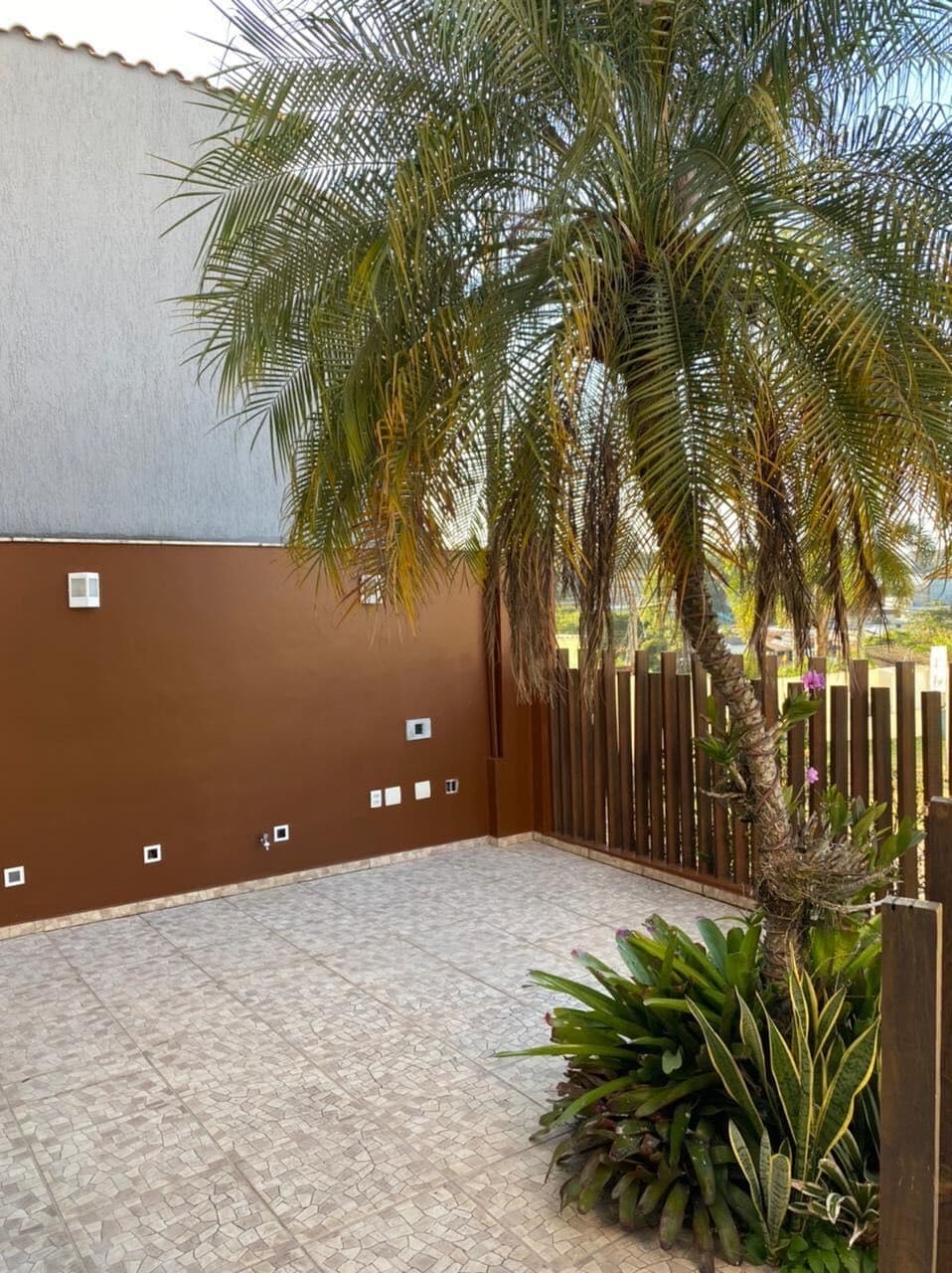 Casa em Condomínio, ,com 3 quartos sendo uma suite com banheira, planejados, em Granja dos Cavaleiros, Macaé/RJ