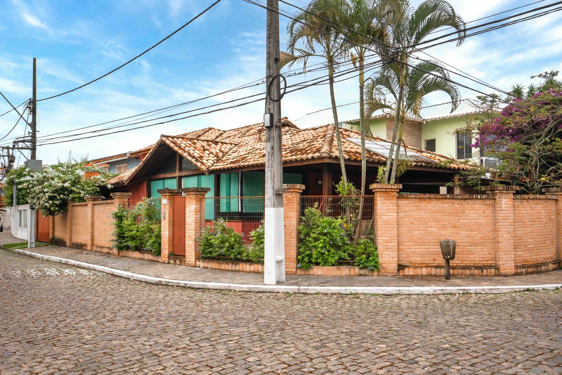 Casa Alto Padrão a venda na Ilha da Caieira com 3 quartos, closet e escritório, alto padrão em Macaé, Macaé/RJ