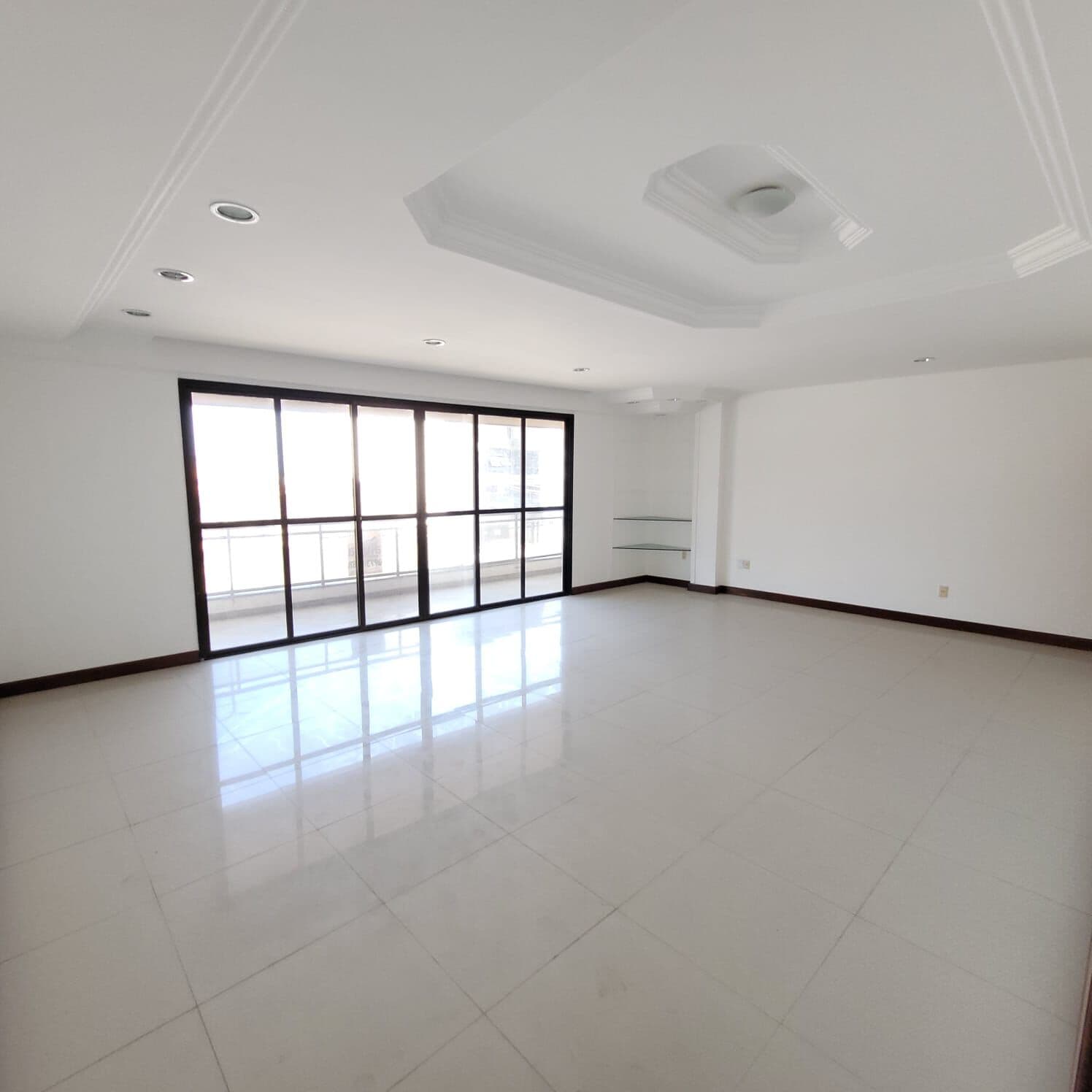 Apartamento de 4 quartos, 2 suítes, Alto Padrão em Praia Campista, Macaé/RJ
