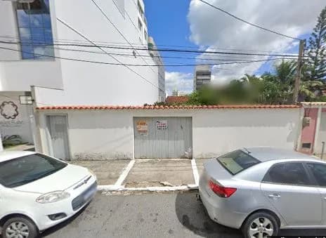Terreno a venda na rua Mar Del Plata nos Cavaleiros, ao lado do Edifício Mont Blanc - Macaé/RJ