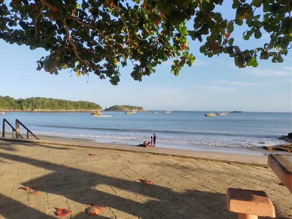 Casa Linear a venda no Centro de Rio das Ostras, próximo a praia, com 4 quartos, Rio das Ostras/RJ