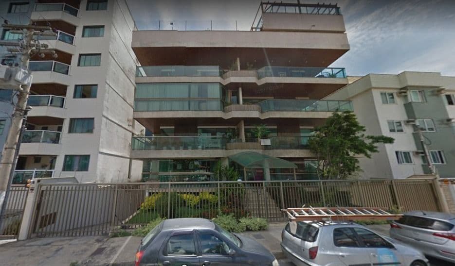 Apartamento Alto Padrão, 220m, varanda, 2 suítes, planejados, excelente localização, em Alto Cajueiros, Macaé/RJ