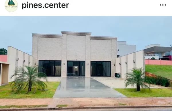 Loja Ponto Comercial no Alphaville de frente para pista com 290m e 6 vagas, Rio das Ostras/RJ