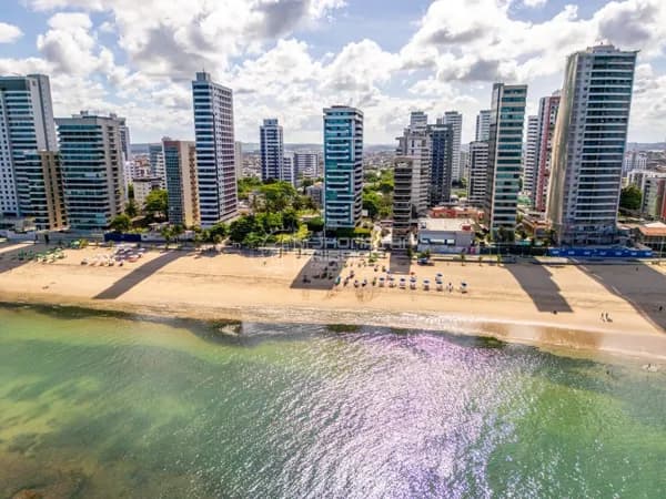 Apartamento em Piedade com 388m², 4 Suítes, 4 Vagas, Vista para o mar – Edf. Francisco do Rêgo Barros de Lacerda - Piedade