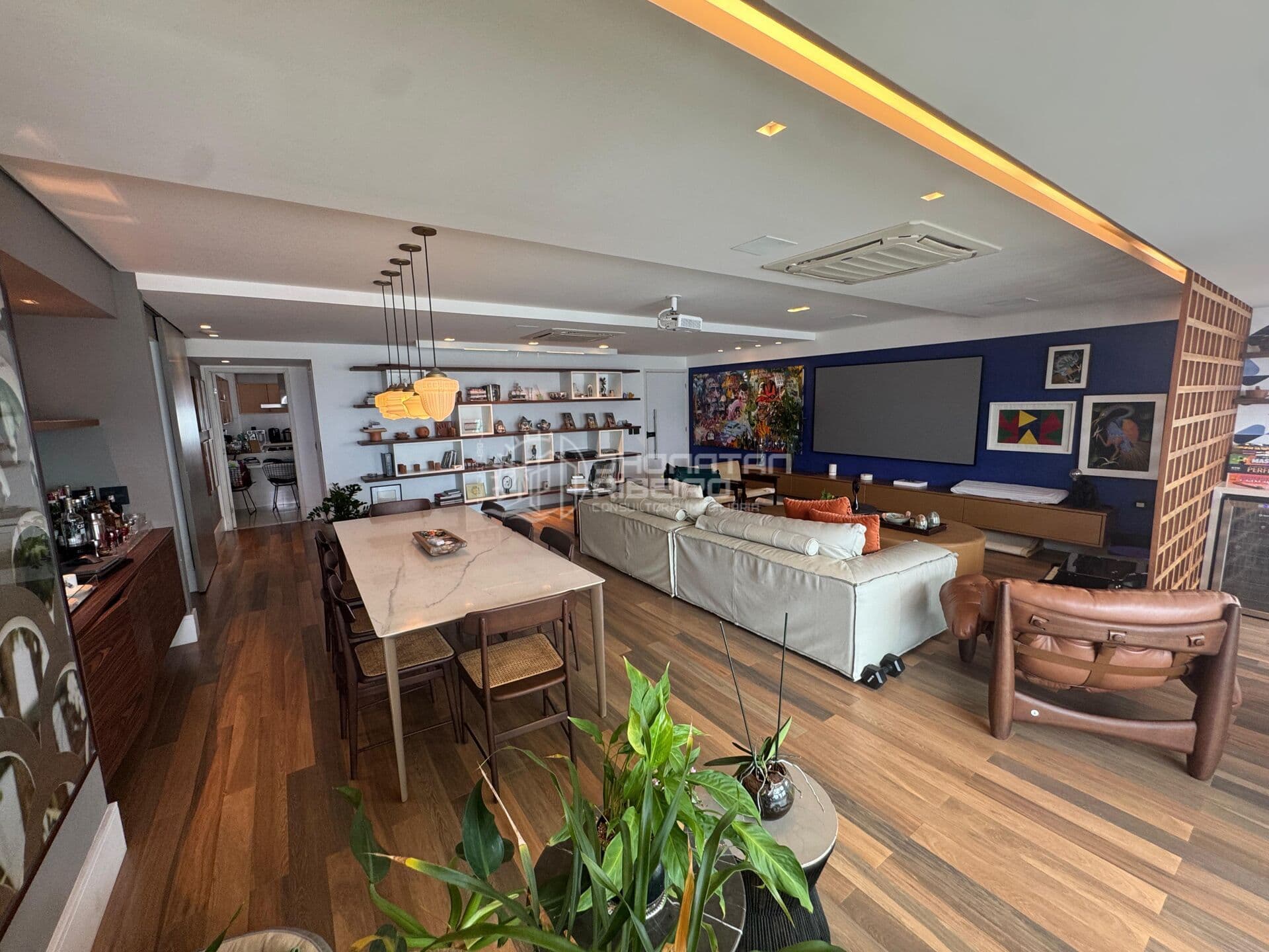 Apartamento em Boa Viagem com 185m², 3 Suítes e 2 Vagas – Edf. Jardim das Tulipas