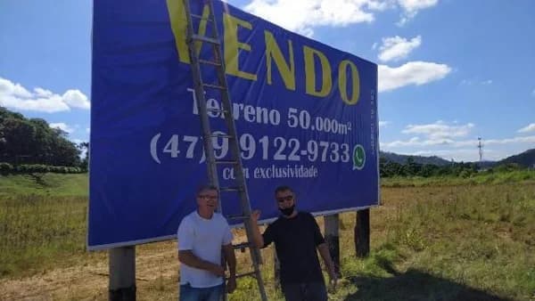 Terreno com frente para BR 470 à venda em Blumenau bairro Badenfurt