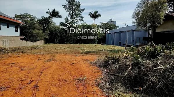 Terreno com 1.147m2 Bairro Velha Blumenau/SC