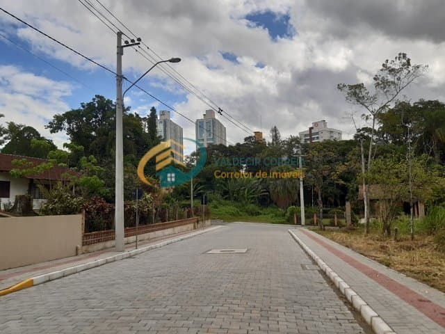 Terreno 2.566m² à venda em Blumenau no Bairro Velha