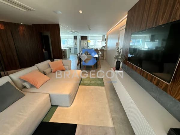 Apartamento Finamente Mobiliado no Ed. Magnifique Tower, Balneário Camboriú/SC