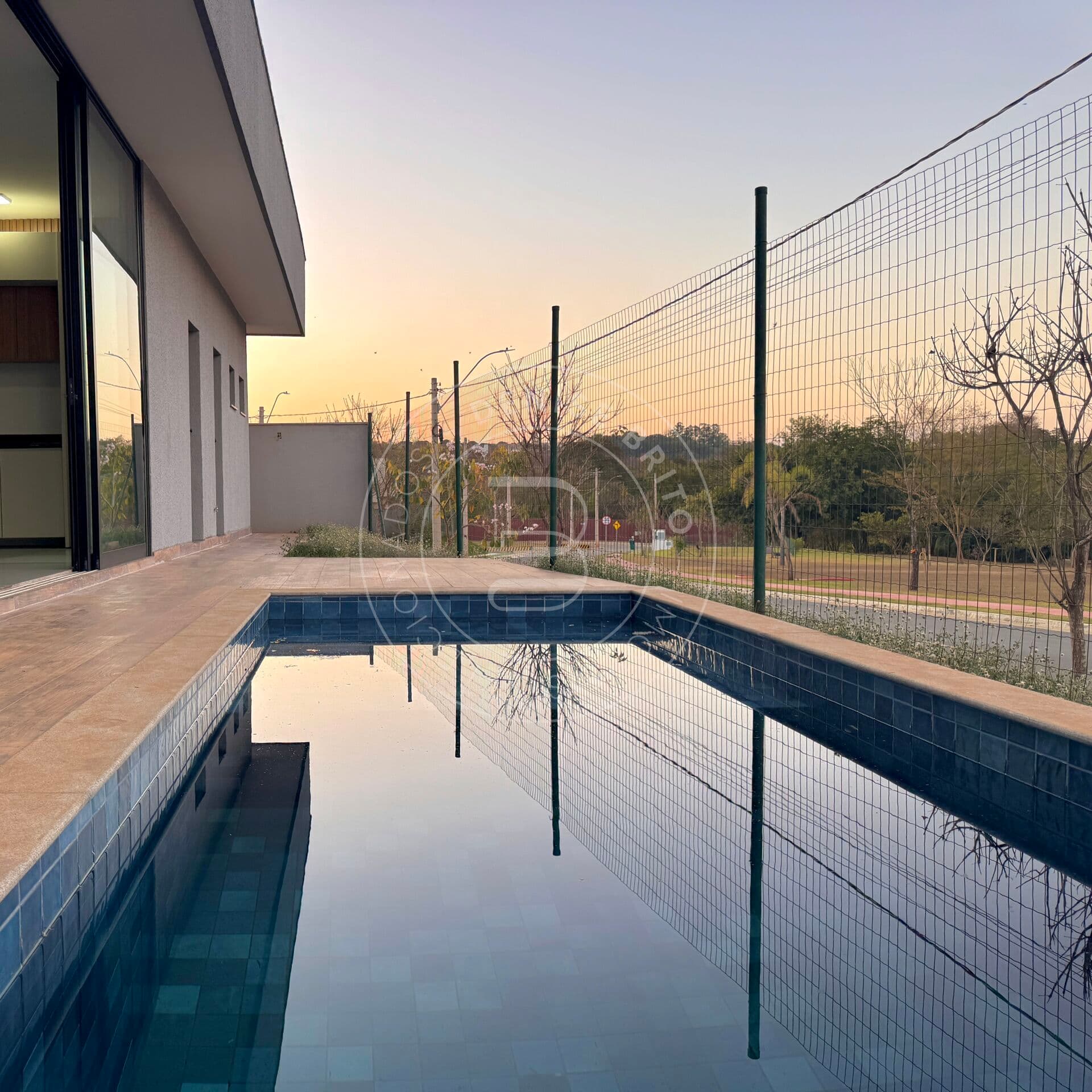 🏡 Casa térrea de esquina no Jardins Porto, próxima ao lago