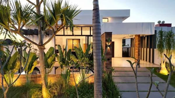 Casa em Pardinho - Centro
