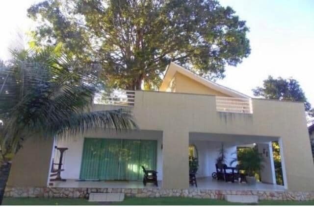 Alugo linda casa em condominio em ldeis