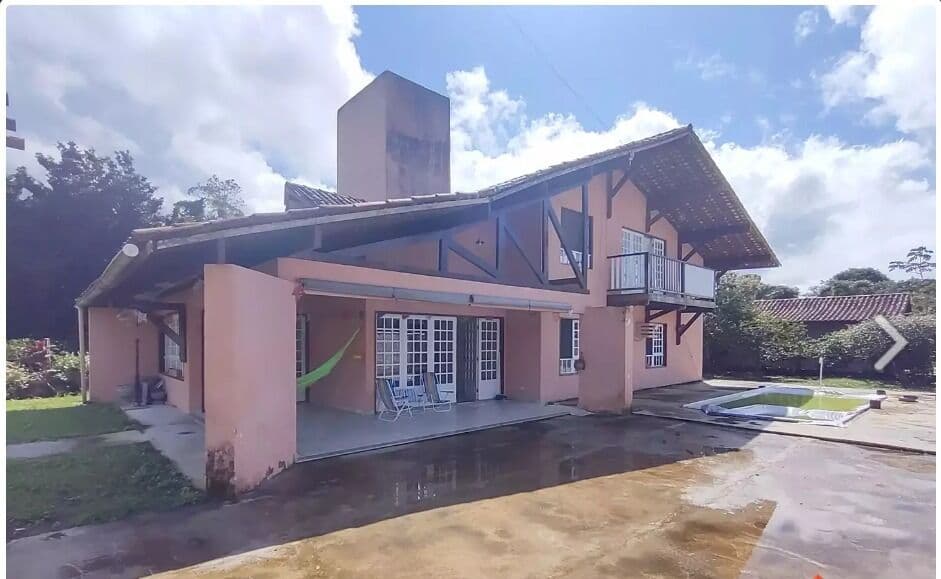 Alugo Linda casa em condomínio em Aldea