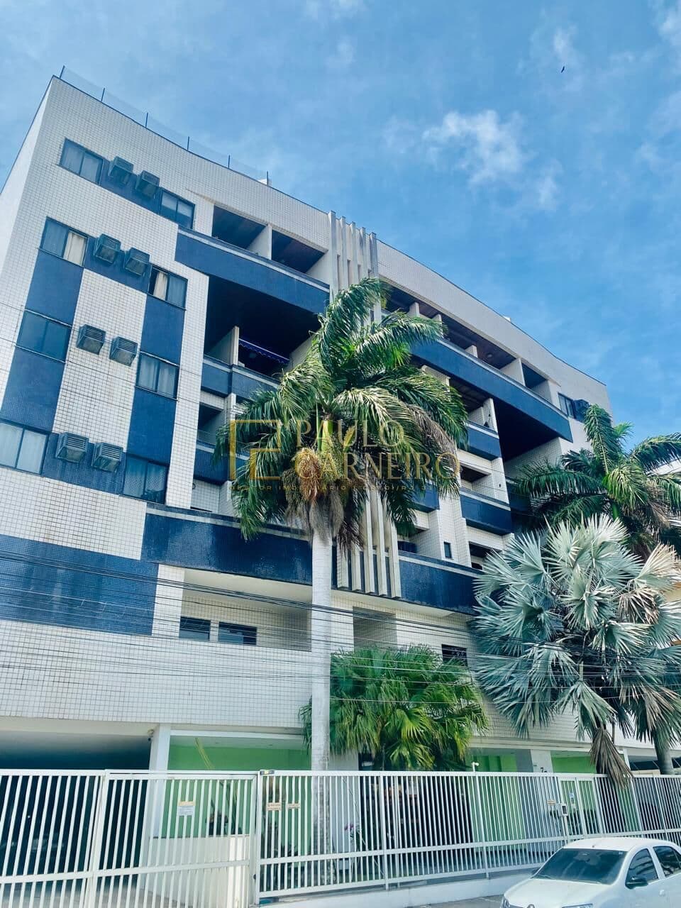 Apartamento incrível a apenas 500 metros da Praia do Forte! 🌊✨
