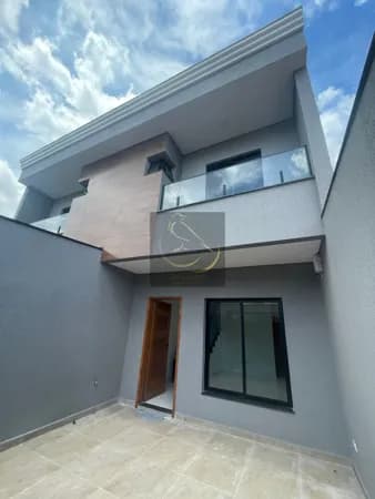 Sobrado - Recém construído