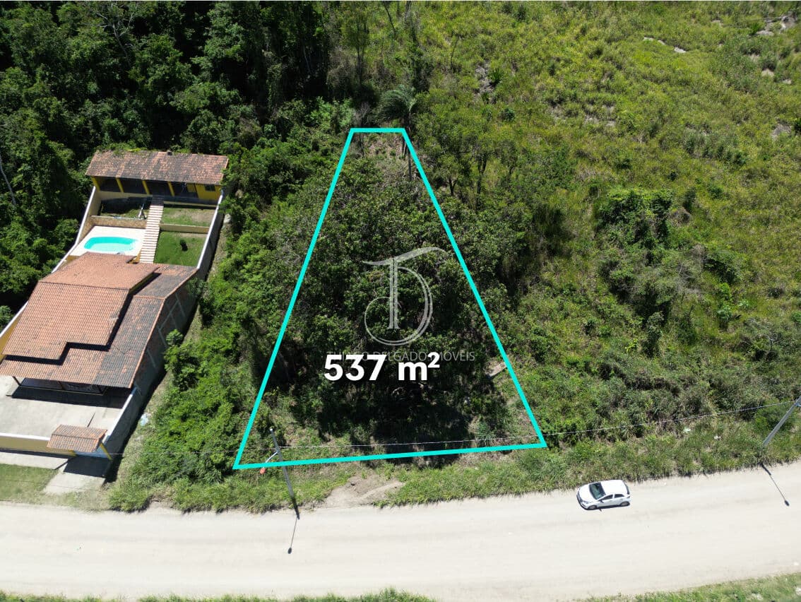 Terreno de 537m² à venda em Maricá/RJ com (RGI)