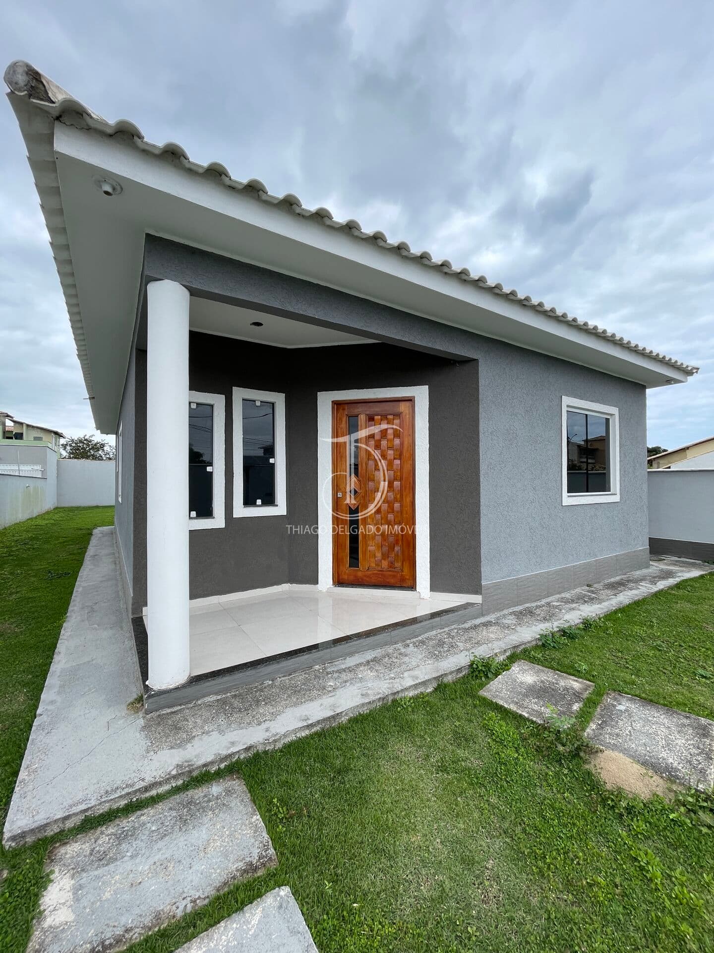 Casa independente – Terreno amplo com 480 m²