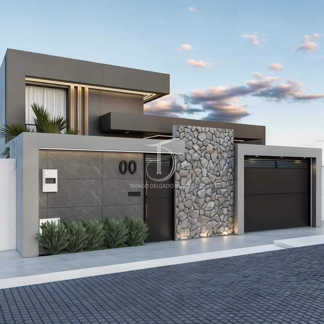 Casa de Alto Padrão na Quadra da Praia